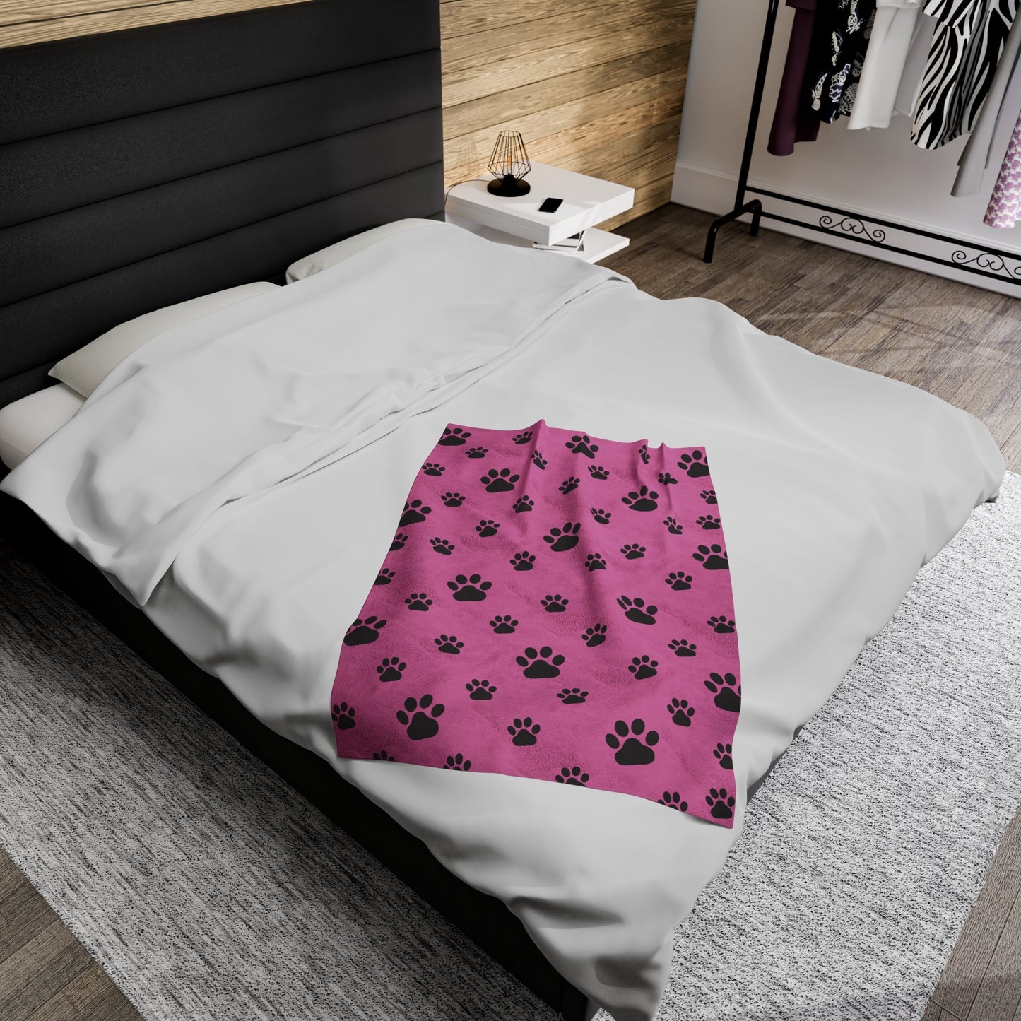 Paw Print Velveteen Plush Blanket - Pink